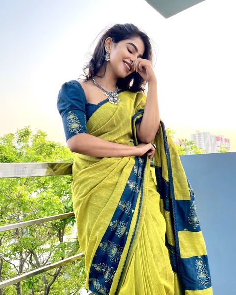 Pavithra lakshmi hot saree photoshoot stills viral
