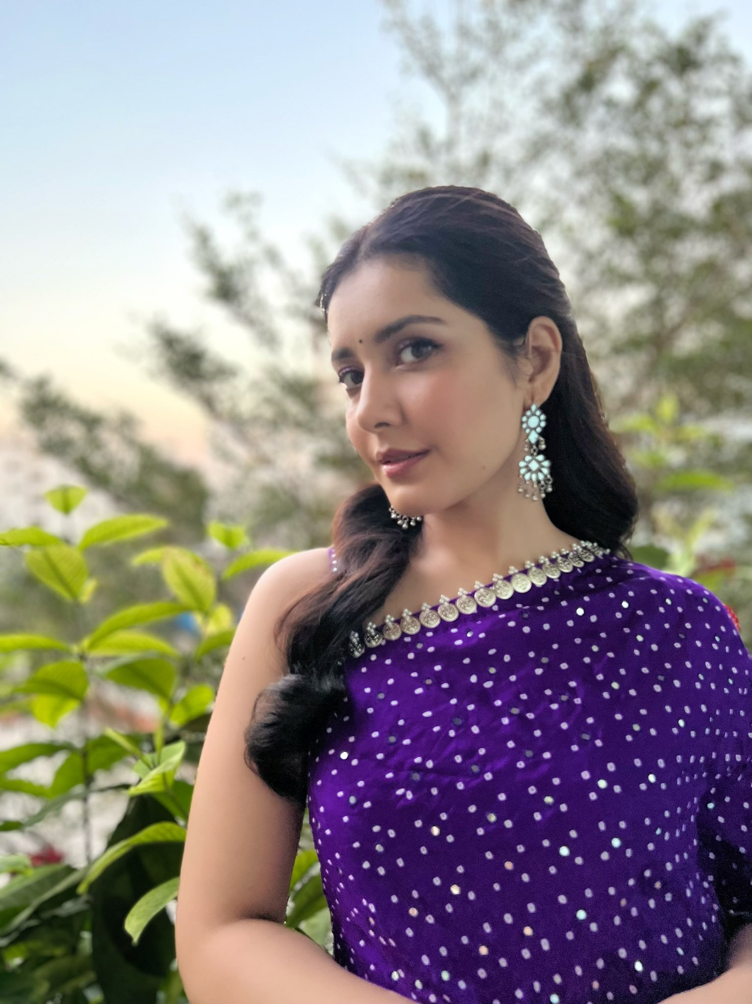 Rashi khanna hot single side sleeveless purple colour dress