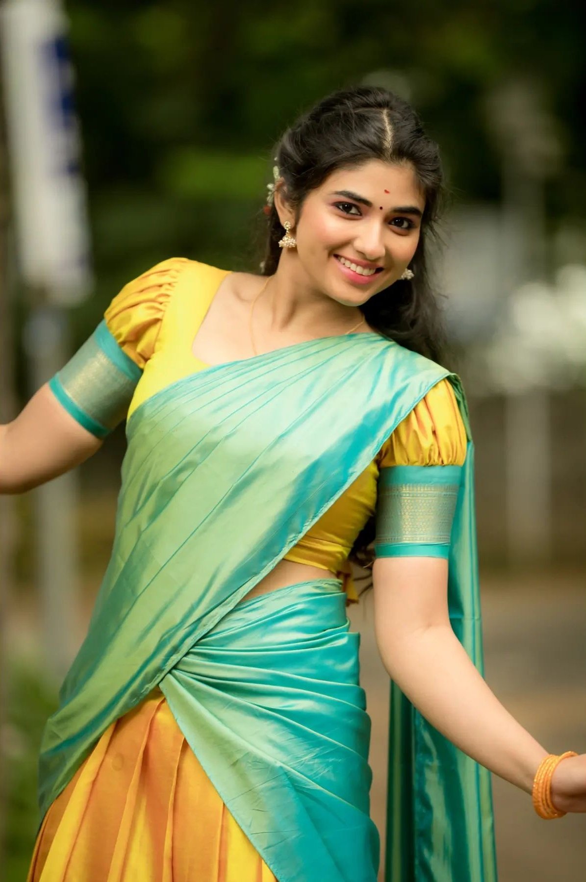 Youtube fame pragya nagra hot half saree stills trending on internet