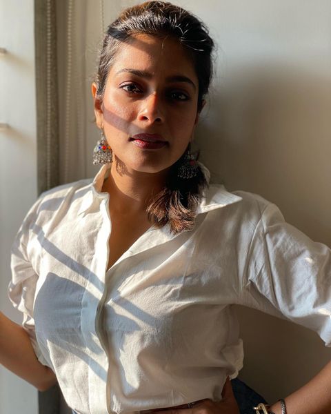 Kiki vijay a keerthi shanthanu white shirt modern look impresses fans