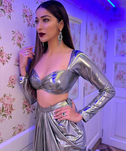 Raai laxmi hot silver dress photoshoot stills and video trending on kollywood gallery