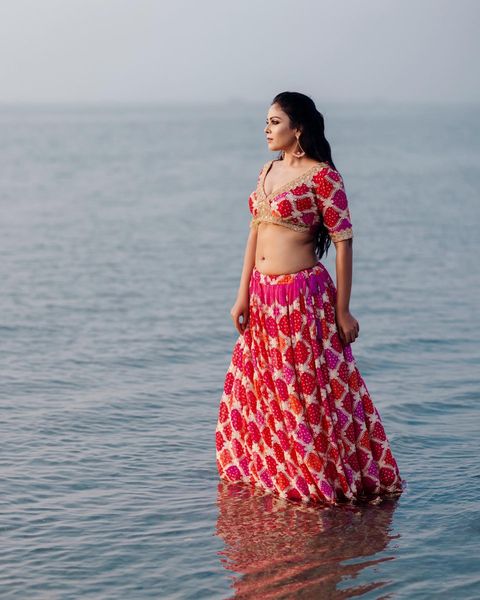 Chandini tamilarasan hot photoshoot without saree pics jerks fans