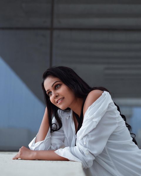 Chandini tamilarasan hot photoshoot without saree pics jerks fans