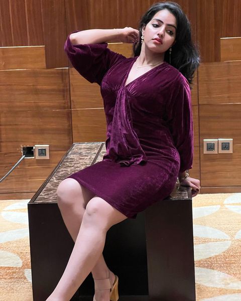 Malavika menon hot purple velvet dress showing glamour getting viral