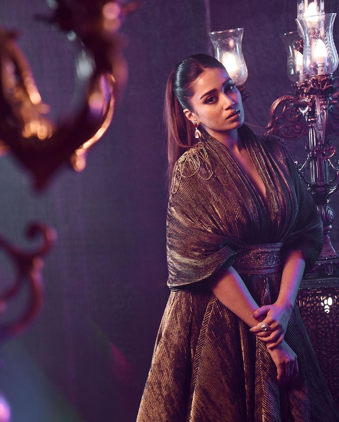 Nivetha pethuraj hot posing in antique dress and background