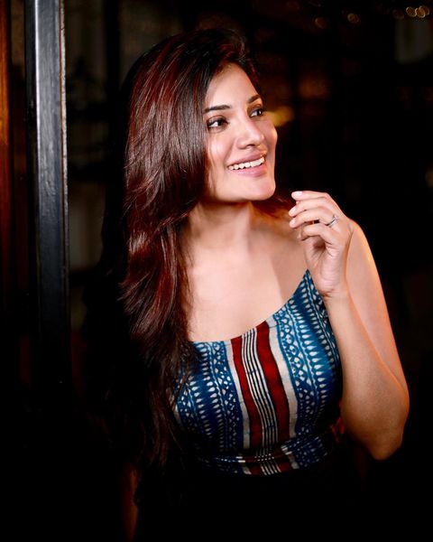 Aathmika hot and cute look photos in stylish look impresses fans