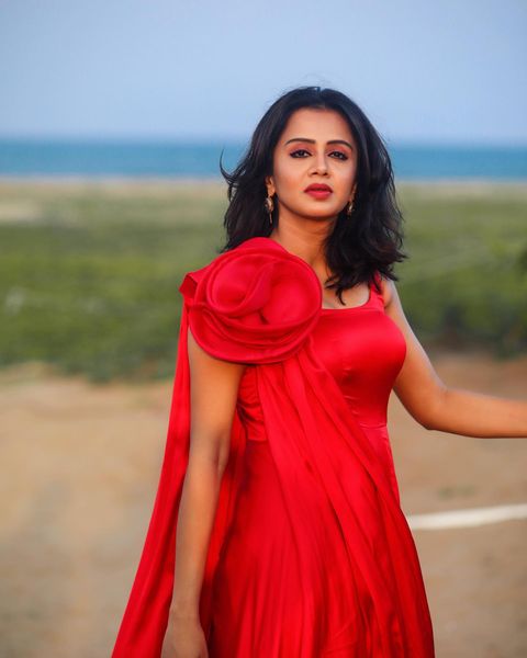 Vj anjana rangan hot red modern gown photoshoot stills
