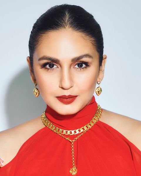 Huma qureshi hot latest photos getting viral on social media goes trending