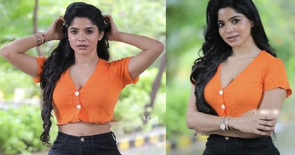 Divyabharathi hot photos taken in maldives vacation trip posted on social media