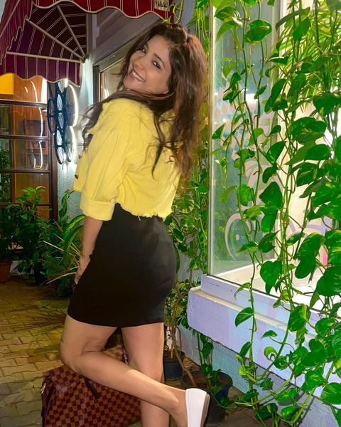 Sakshi agarwal hot posing in glamourous gym suit photoshoot getting viral