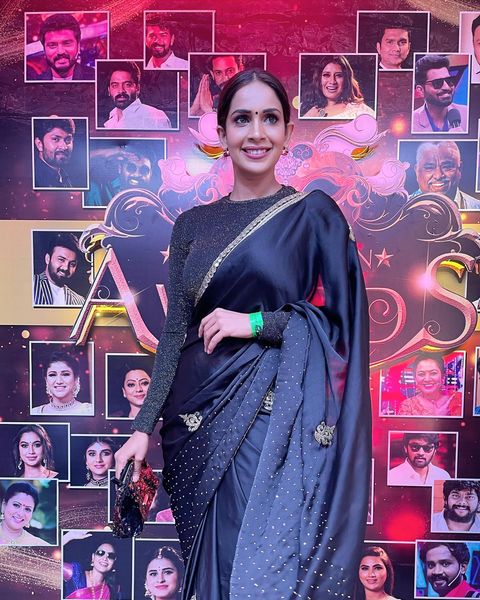 Samyuktha shan hot photos and video posted on social media