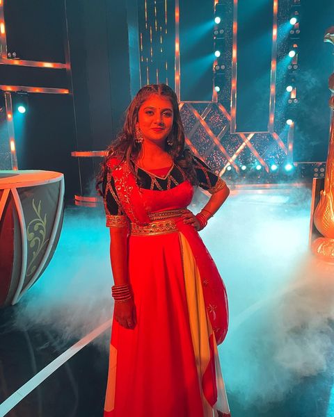 Gabriella charlton hot photos in red lehenga dancing dress