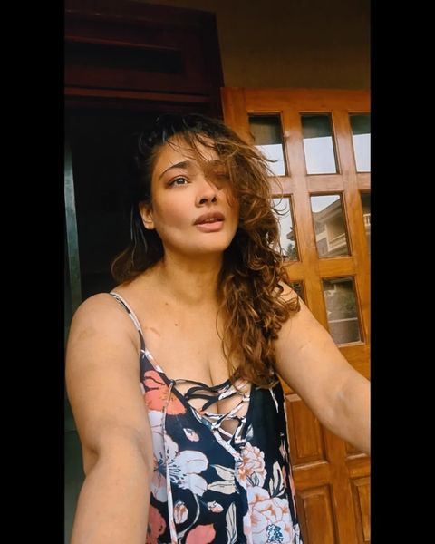 Kiran rathod hot top show in recent photos getting trending