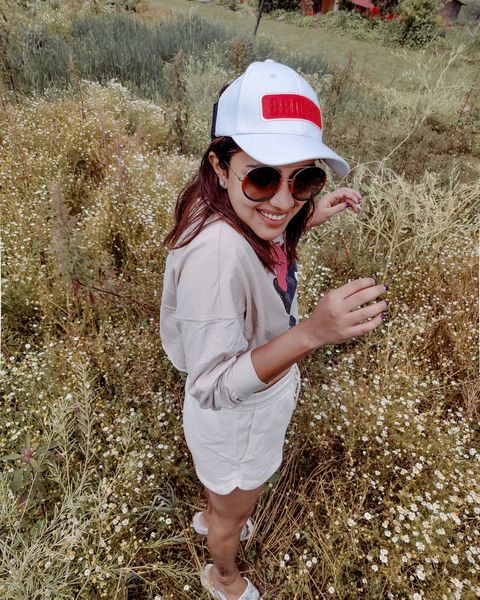 Amala paul hot photos in summer vacation break