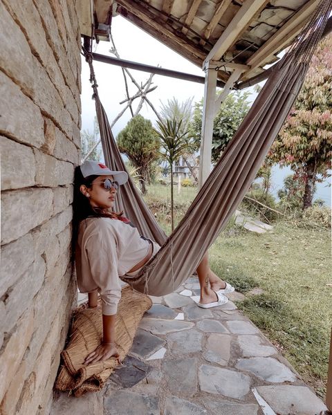 Amala paul hot photos in summer vacation break