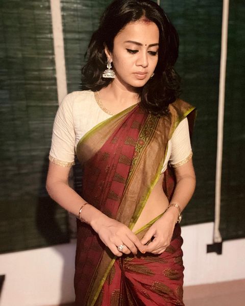 Anjana rangan hot hip show photos trending on social media