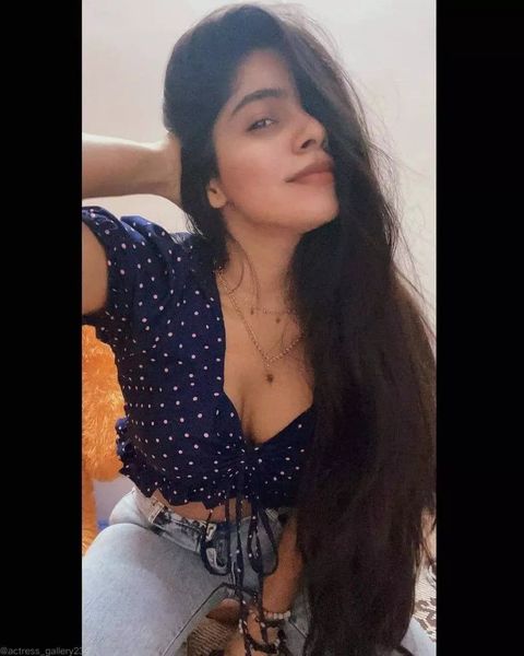 Divyabharathi hot gallery pics unseen gettting viral