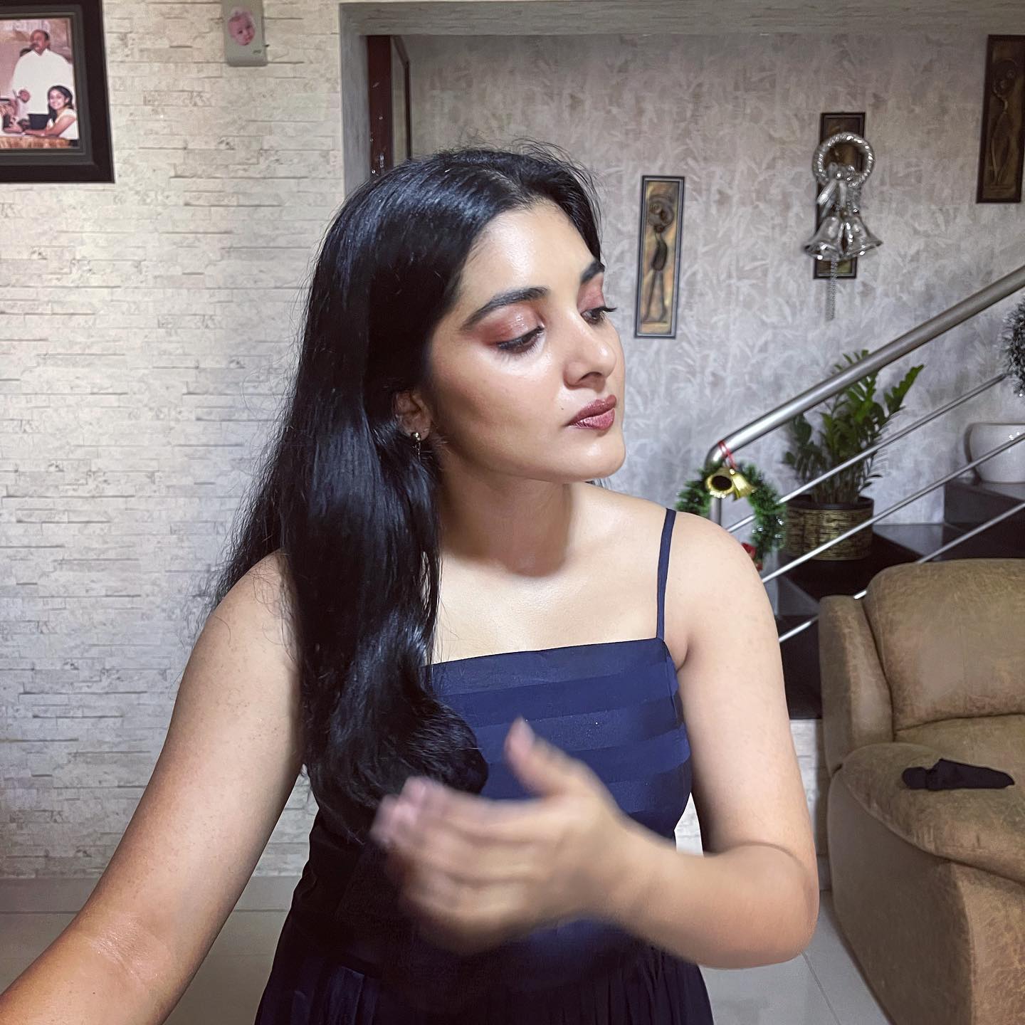 Nivetha thomas hot photos in variant different photos getting viral