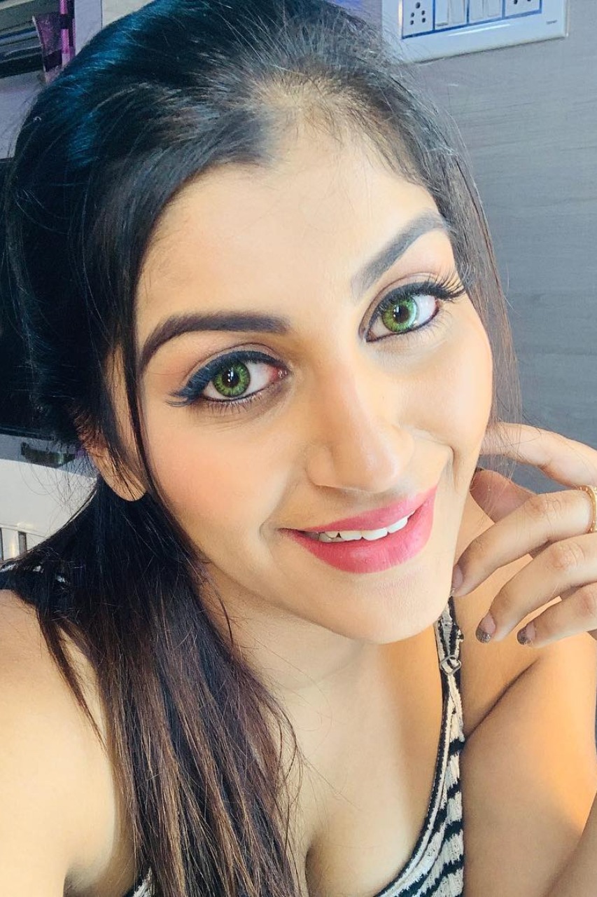 Yashika anandh hot video during workout impressing fan followers