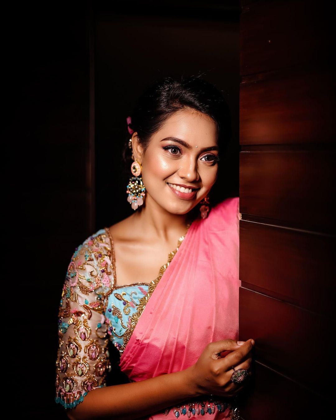 Pavithra janani hot photos in saree getting trending on social media