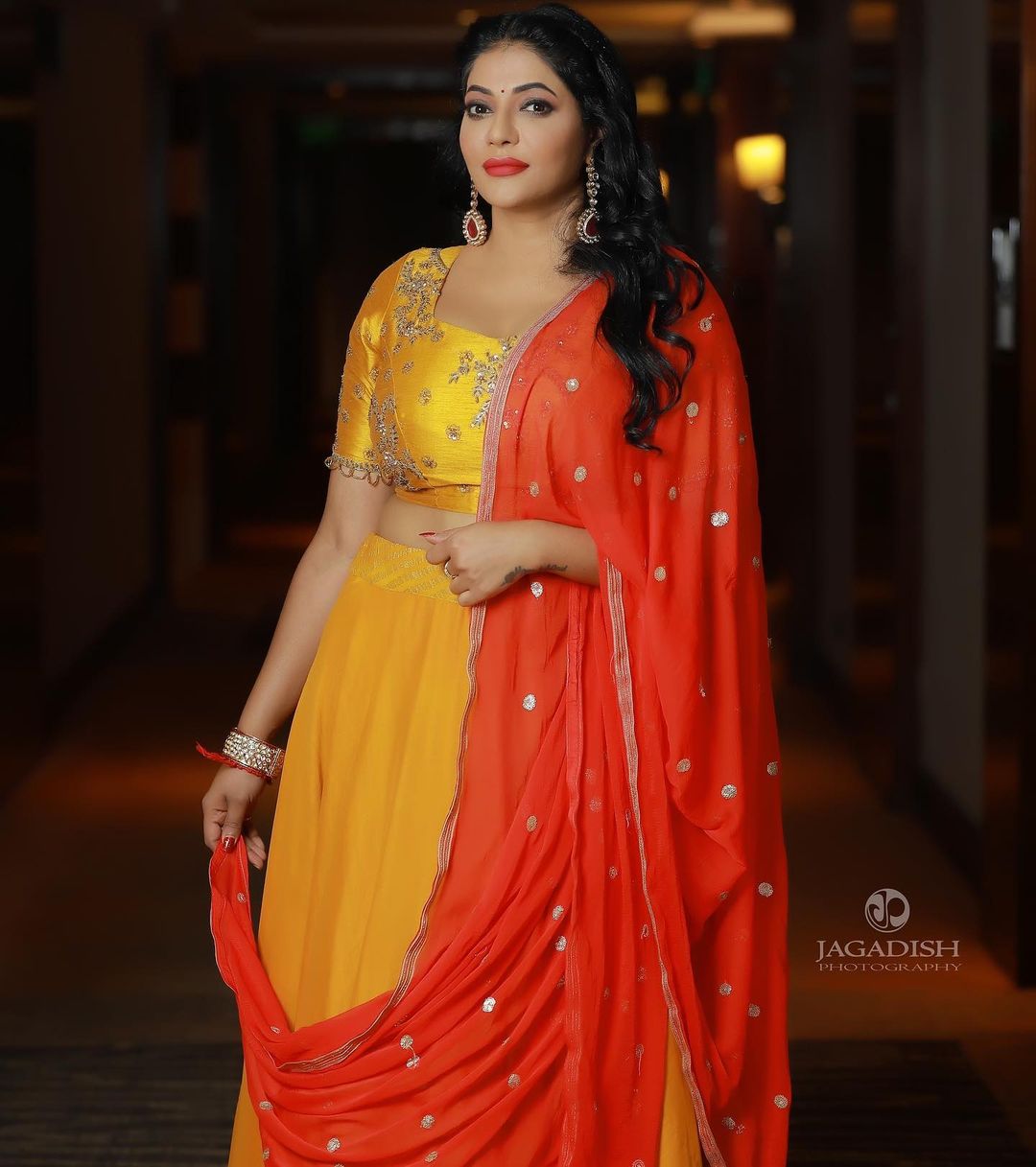 Reshma pasupuleti hot photos and video special for vijay awards