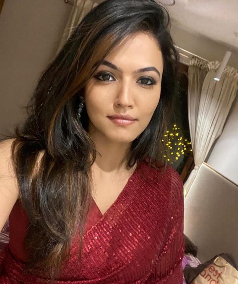 Aparna das hot stills in pink color dress after beast release for magazine