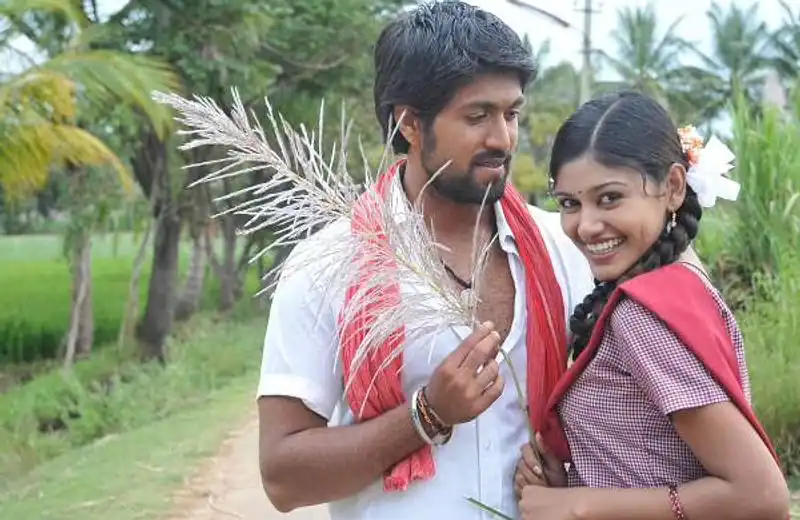 Yash acted as hero in kalavani kannada remake pairing with oviya