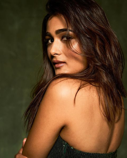 Shalini pandey hot photos in velvet shining green tight fit dress