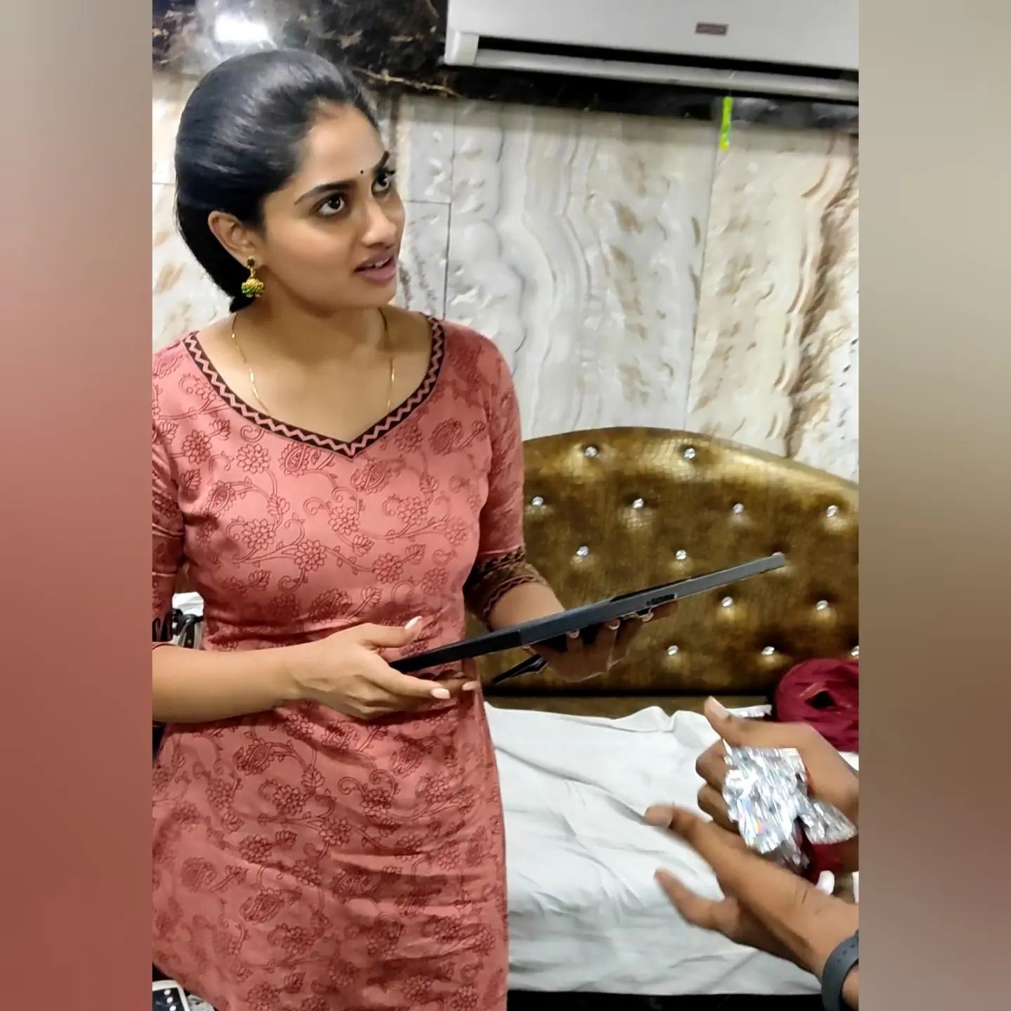 Fan gifts shivani narayanan drawing her portrait with his own poem video and photos getting viral