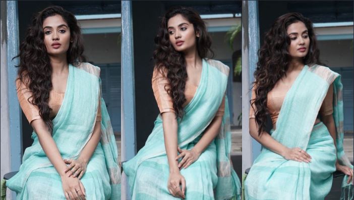 Teju ashwini hot dance performing for nenjinile song with her friend