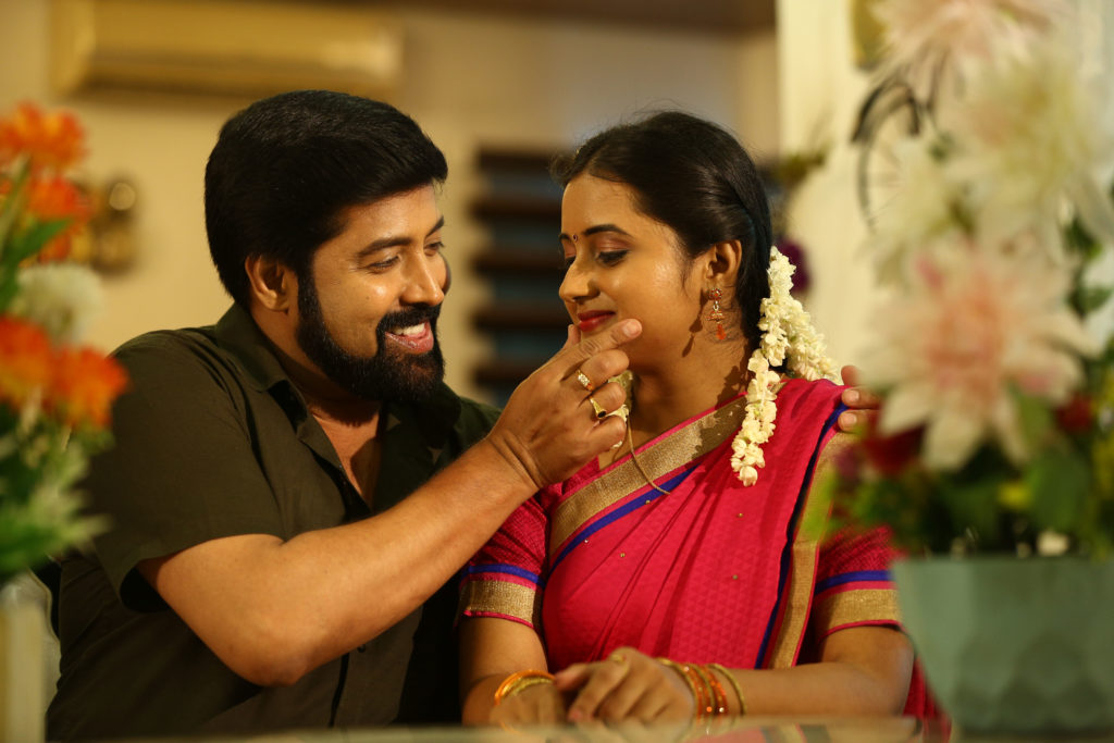 Amaichar movie tends to be a love story with few true happenings