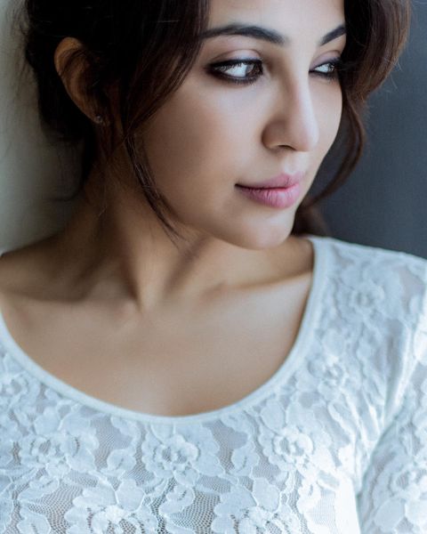 Parvati nair hot posing in white glamour dress video viral