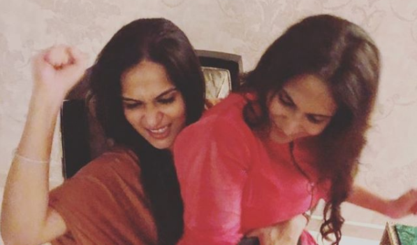 Aiswarya and soundarya rajinikanth fights for visagan to act in new movie