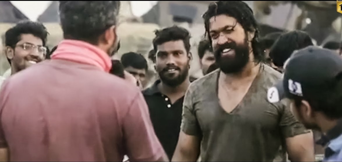 Ajith famous dialogue written on kgf 2 success party cake indicates kgf chapter 3