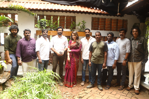 Trisha to act with cook with comali 3 santhosh in upcoming next film