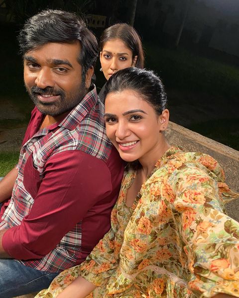 Kaathuvaakula rendu kadhal selfie photos getting viral on social media