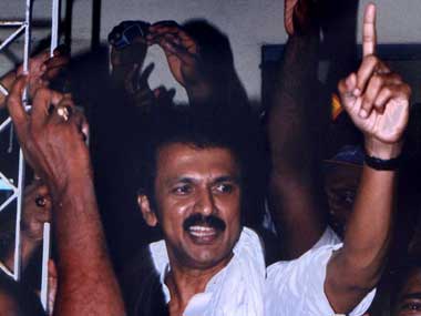 Stalin biopic to direct by bose venkat and samuthirakani to act in lead role