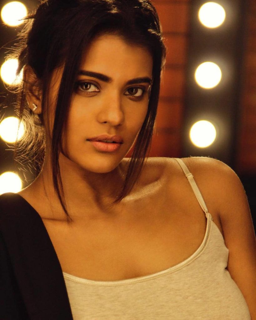 Aiswarya rajesh first look of driver jamuna released