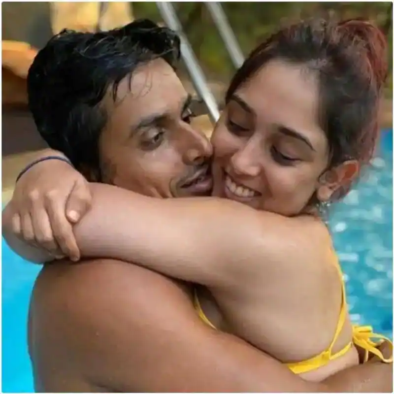 Amir khan daughter ira khan celebrates her birthday in bikini dress photos getting viral