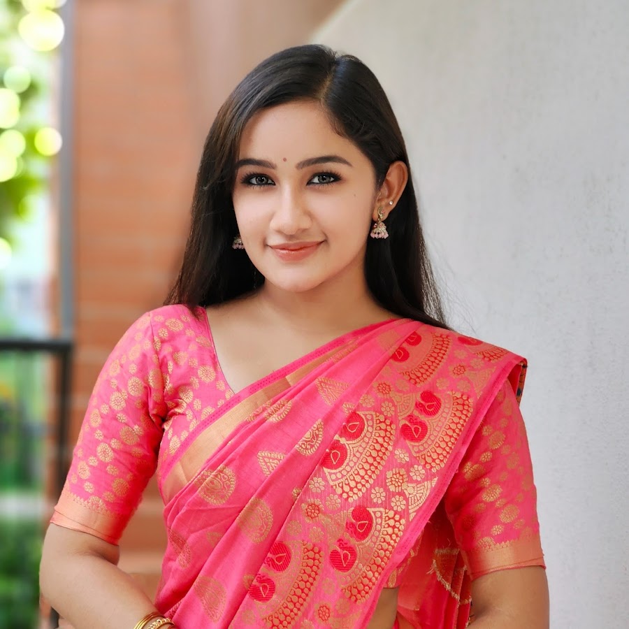 Raveena daha interested in acting as pair with vijay son jason sanjay