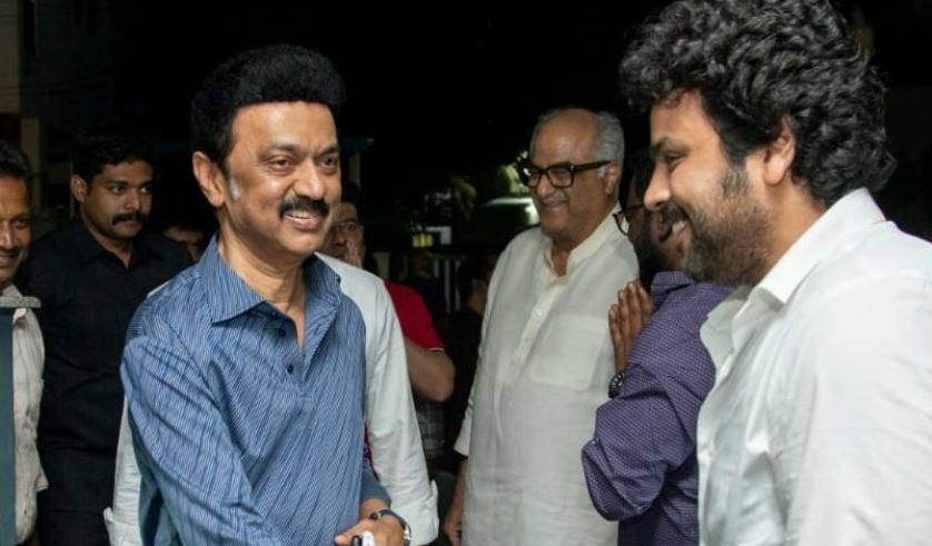 Mk stalin watches special show of nenjuku needhi movie