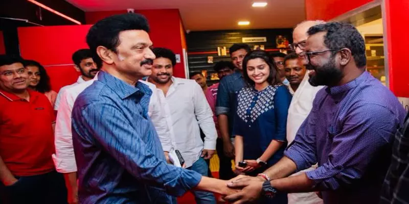 Mk stalin watches special show of nenjuku needhi movie