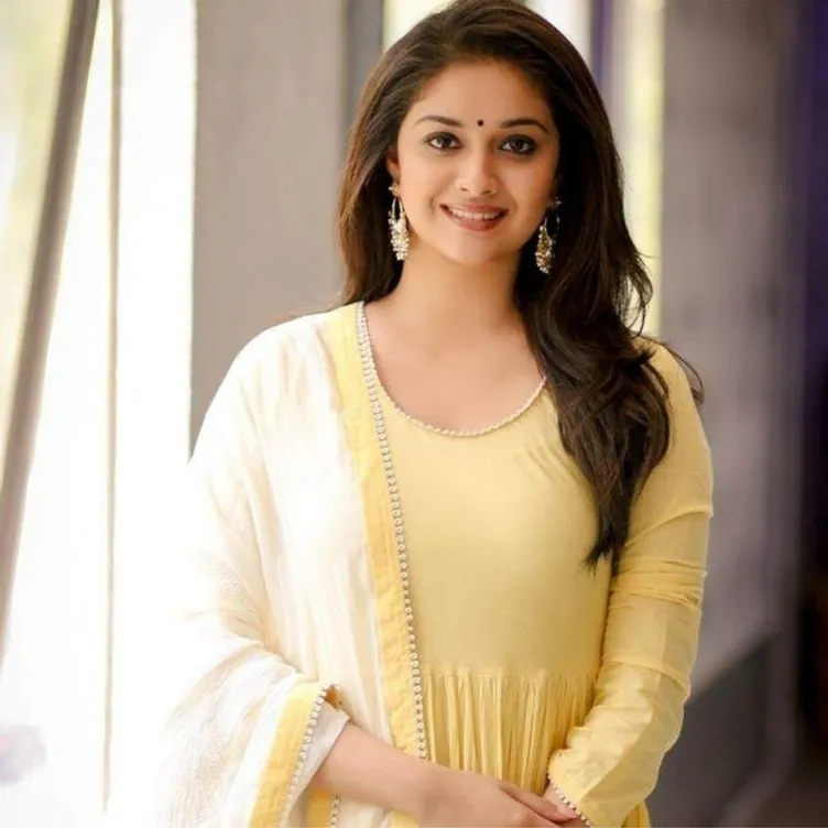 Keerthy suresh lips changed fans doubting does she did plastic surgery