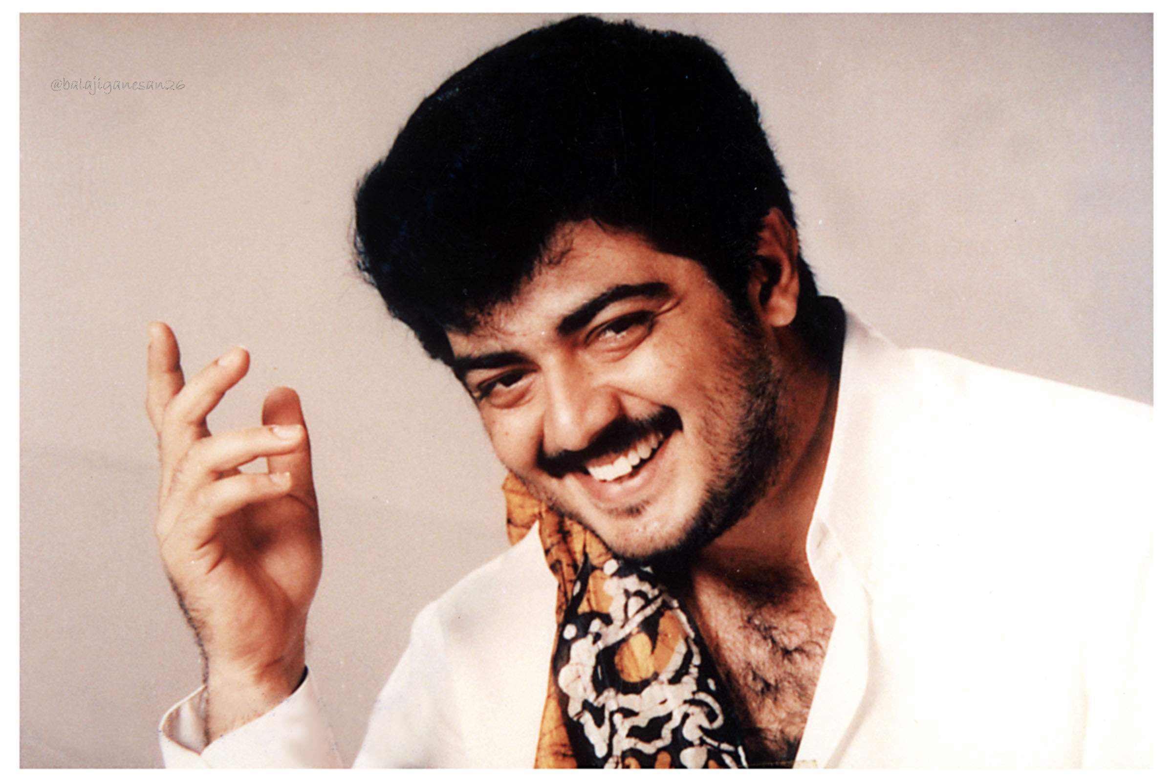 ajith kumar selfie with amir pavni and cibi photos trending