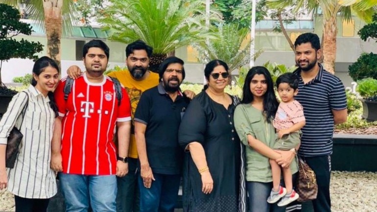 T rajendar said about simbu marriage in chennai airport after us treatment