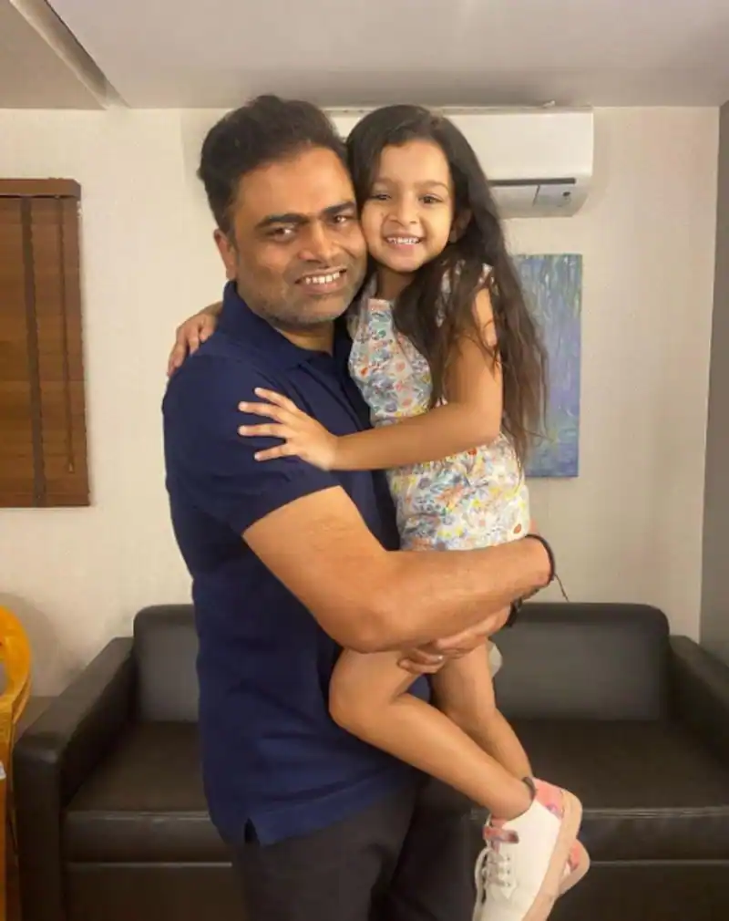 Thalapathy vijay to act as 2 kids father in thalapathy66 photos spreading viral