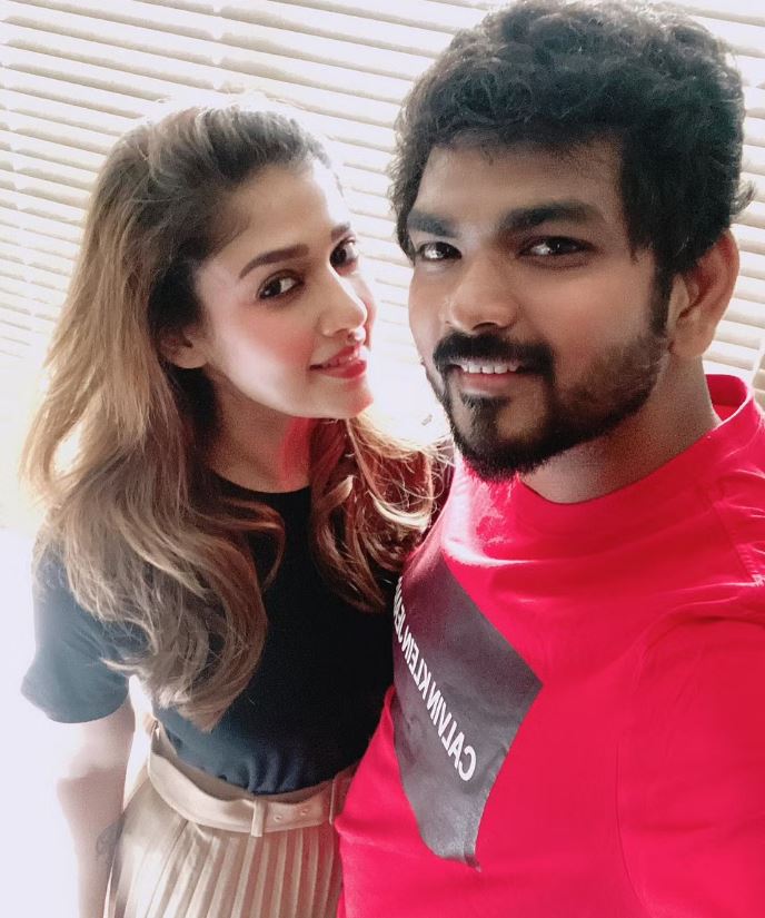 Vignesh shivan and nayanthara invites tamilnadu cm for marriage