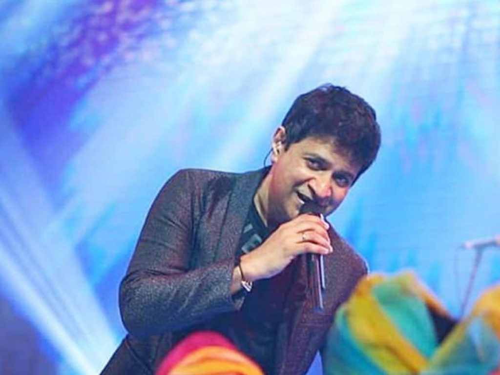 Popular singer shwetha mohan tweets to take care of arrahman health