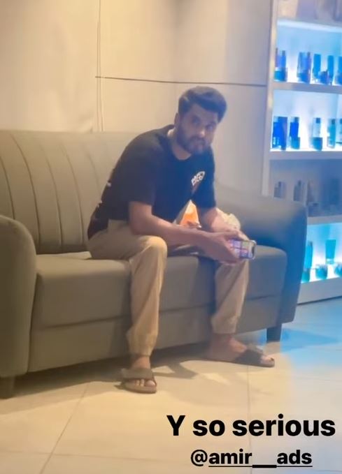 Amir getting angry on pavani reddy