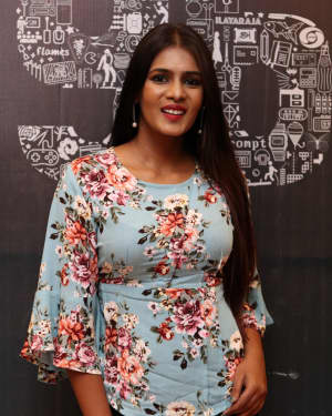 Meera mithun cries on interview about poverty and issues depression faced by her now viral video